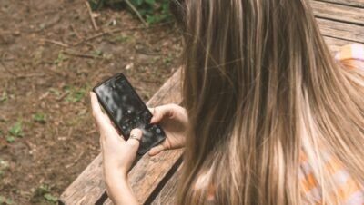 Plataformas e Independência: Como a Tecnologia Deu Voz e Autonomia às Garotas de Programa