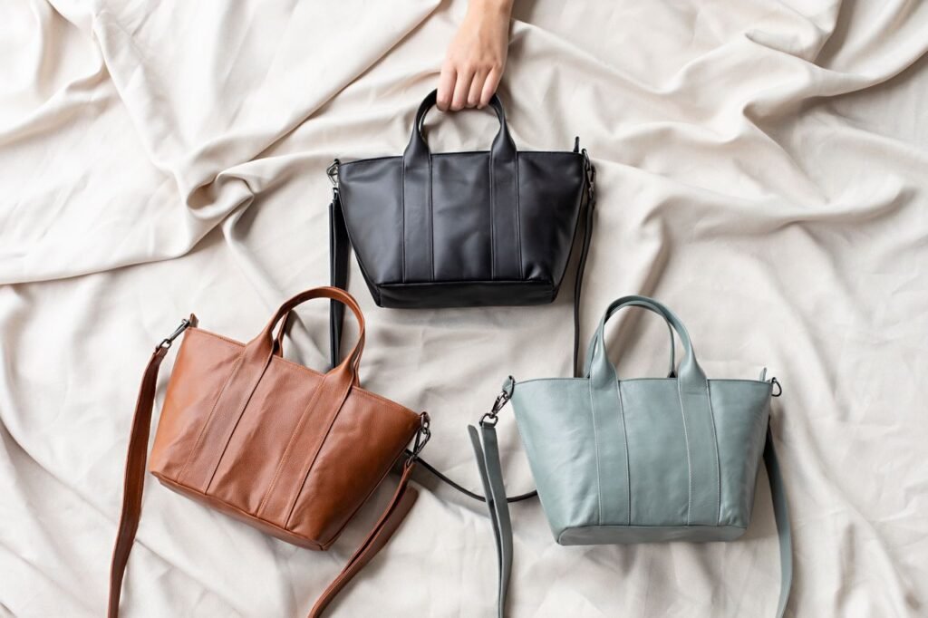 Como identificar a qualidade de uma bolsa de couro legítimo